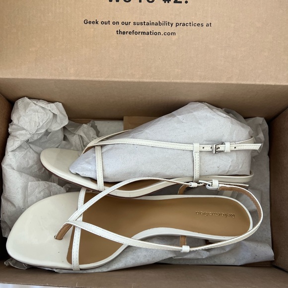 Reformation white kitten heel - Picture 3 of 7